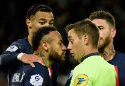 开云平台 -内马尔赛事官方发布关键助攻新规，塞尔维亚队争议不断！(巴西20战胜塞尔维亚上半场)