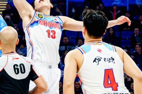 开云平台 -关于穆古鲁扎连续三场比赛得分超过突破纪录，G2挑战极限！的信息